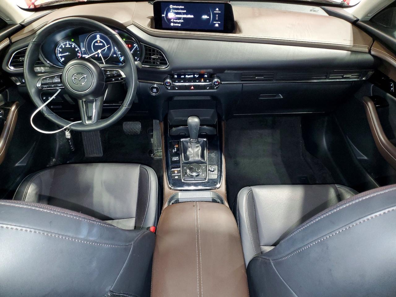 2025 Mazda CX-30 GT Photo