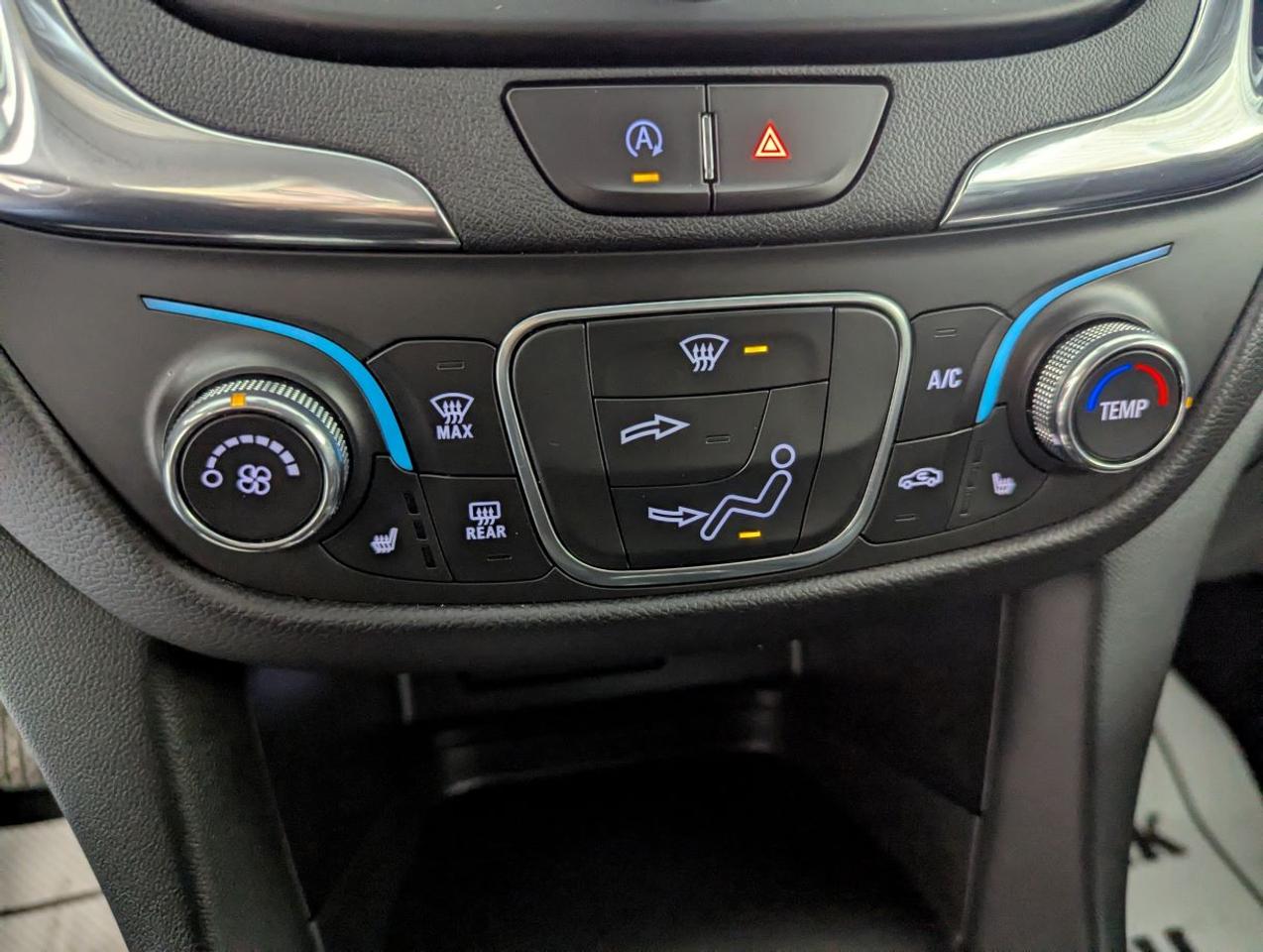 2023 Chevrolet Equinox LT  GREAT GAS MILEAGE!! Photo