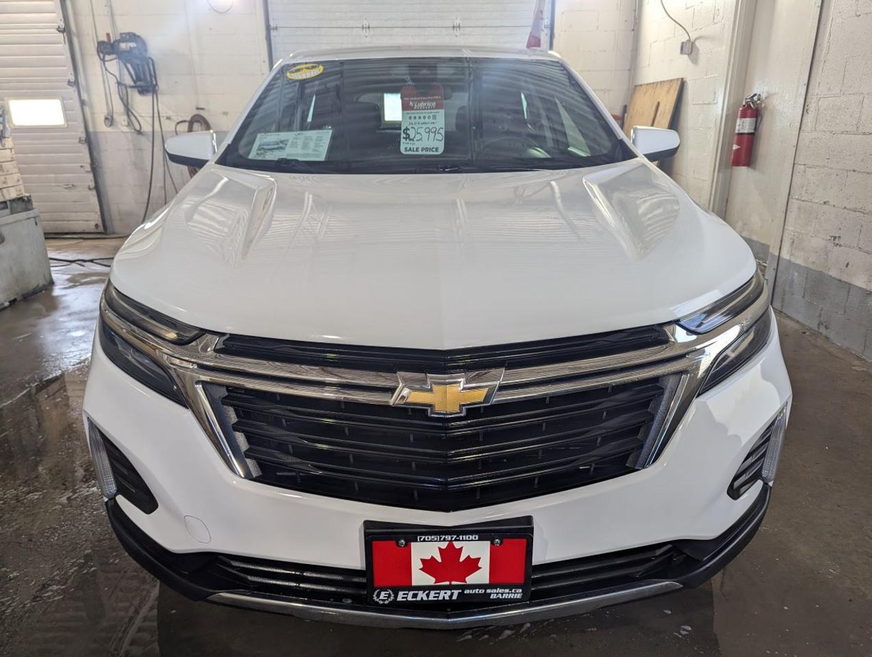 2023 Chevrolet Equinox LT  GREAT GAS MILEAGE!! Photo