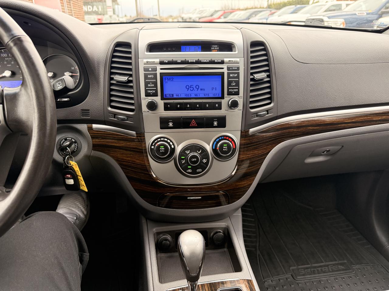 2012 Hyundai Santa Fe GL SPORT Photo