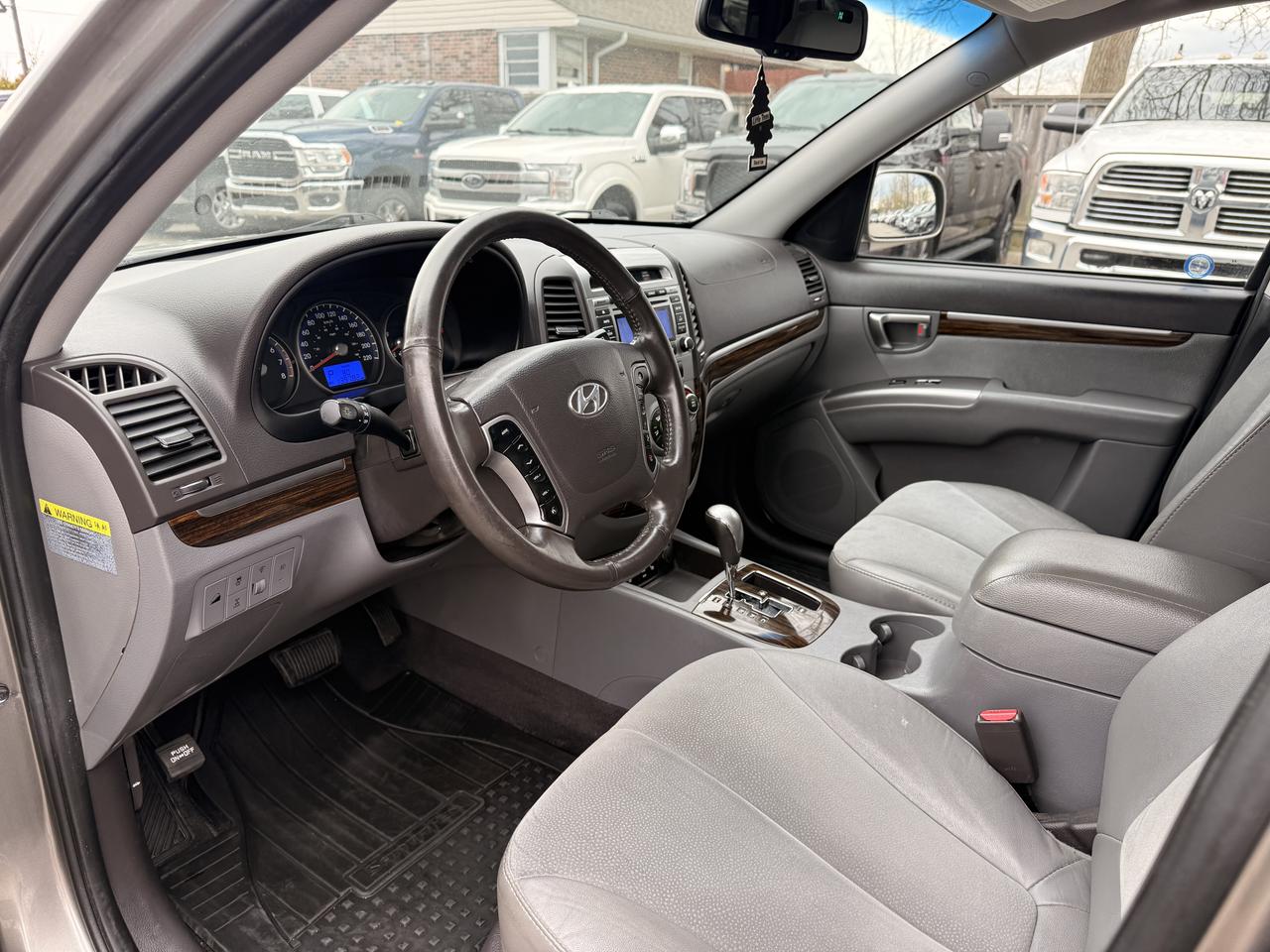 2012 Hyundai Santa Fe GL SPORT Photo