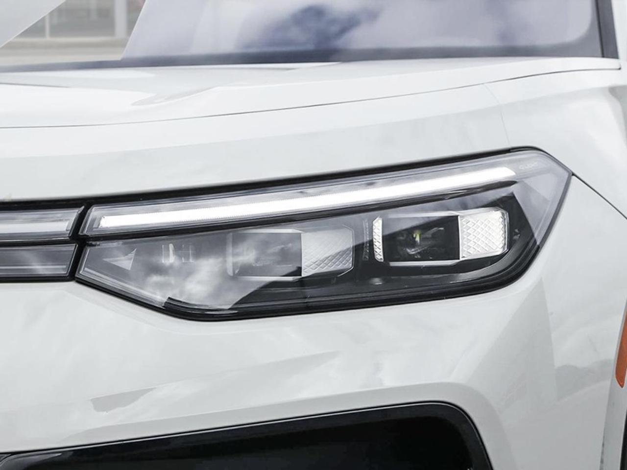 2026 Volkswagen Tiguan Highline Turbo R-Line Photo