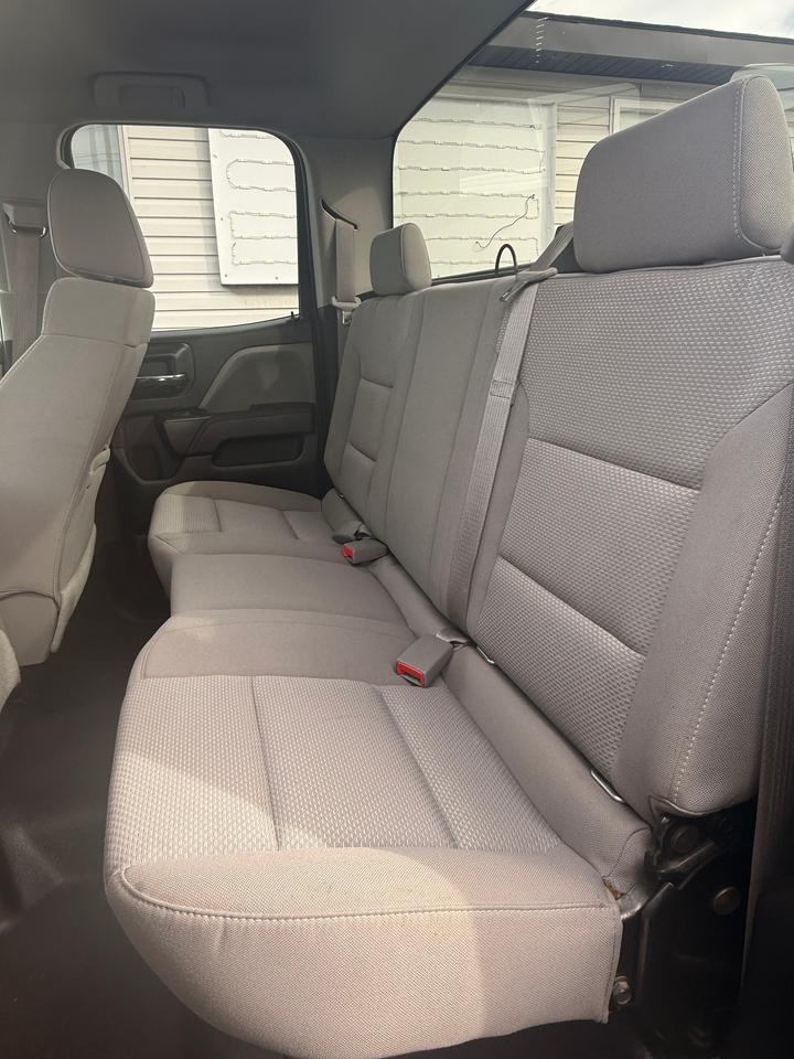 2016 Chevrolet Silverado 1500 4WD Double Cab 143.5" Photo