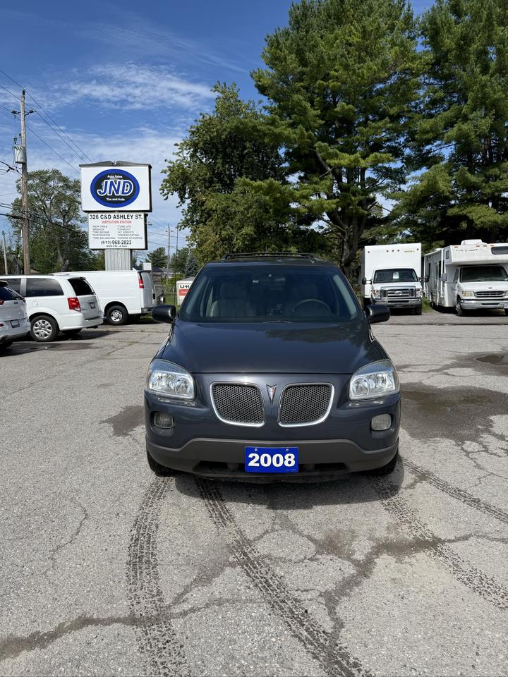 2008 Pontiac Montana w/1SA - Photo #1