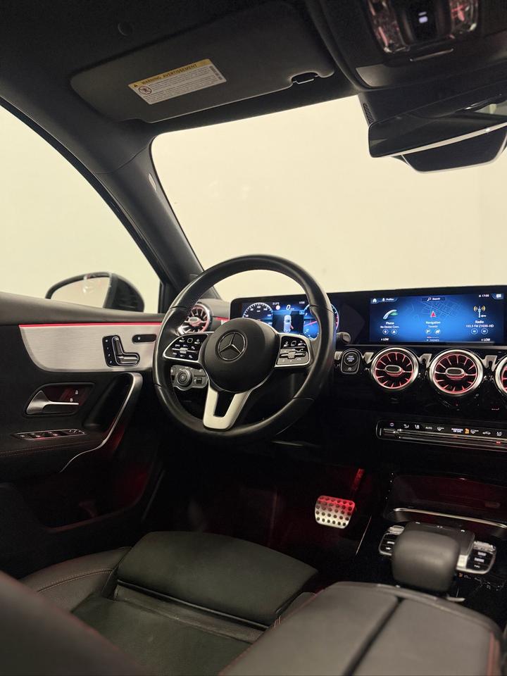 2019 Mercedes-Benz A-Class A 250 | AMG PACKAGE | Photo