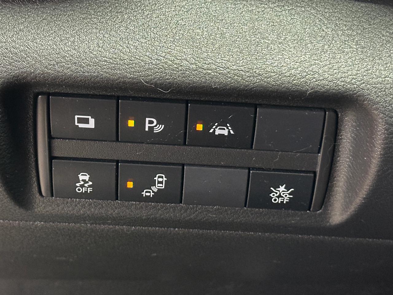 2020 Nissan Kicks S | CLEAN CARFAX | HEATED SEATS | BLUETOOTH | Photo