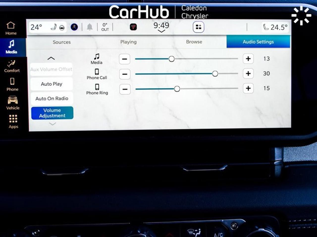 2024 Jeep Wrangler Sahara4 Door 4x4 Dual Top 12.3"Display Remote Start Alloy Rims Photo