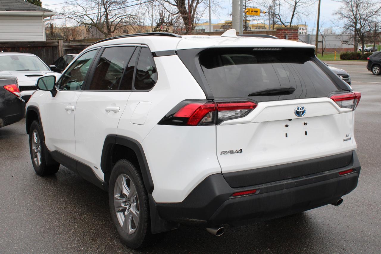 2023 Toyota RAV4 Hybrid LE AWD Photo