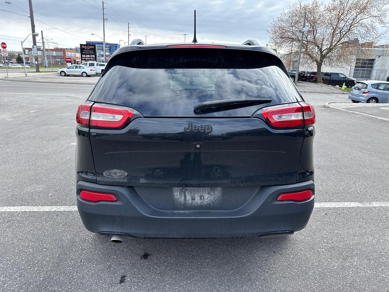 2016 Jeep Cherokee North Photo3