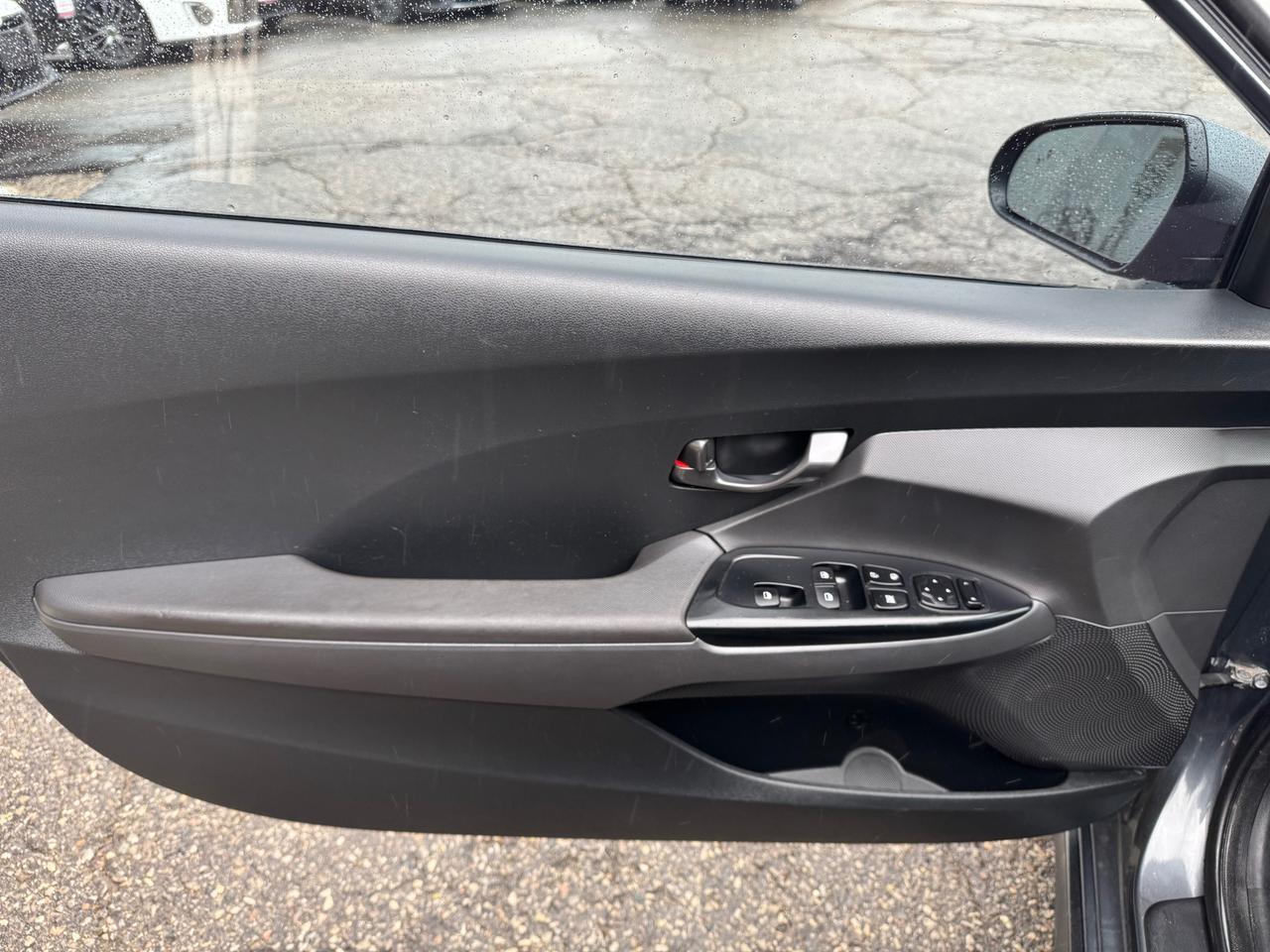 2019 Hyundai Veloster Turbo MANUAL | Sunroof | Leather Trimmed Seats | BSM | Backup Camera Photo