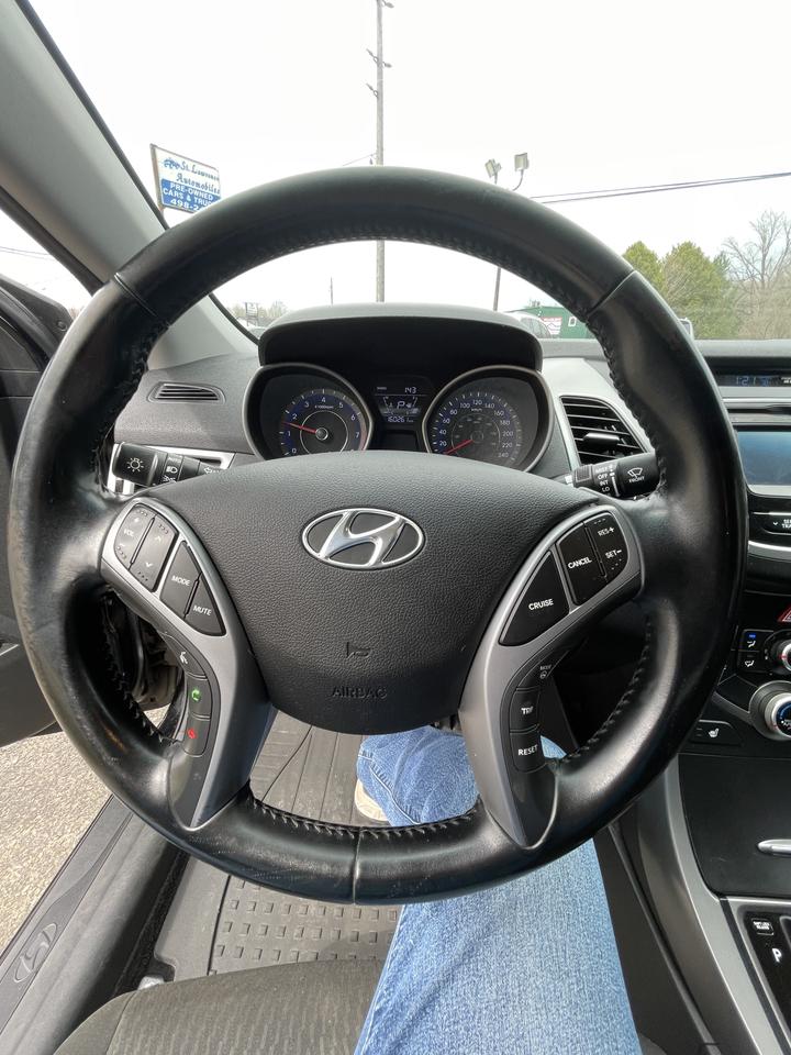 2015 Hyundai Elantra GLS Photo