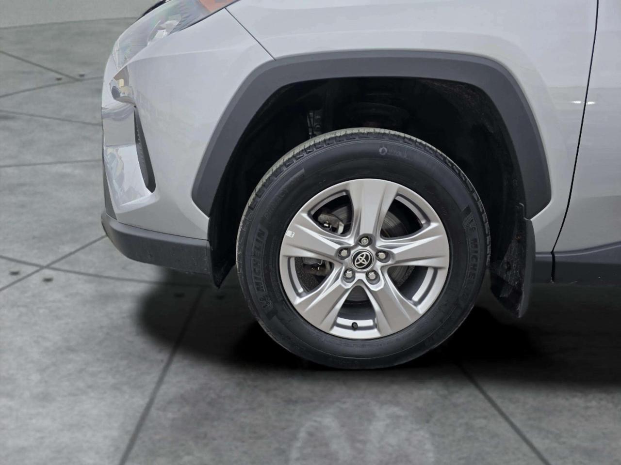 2022 Toyota RAV4 Hybrid LE AWD Photo