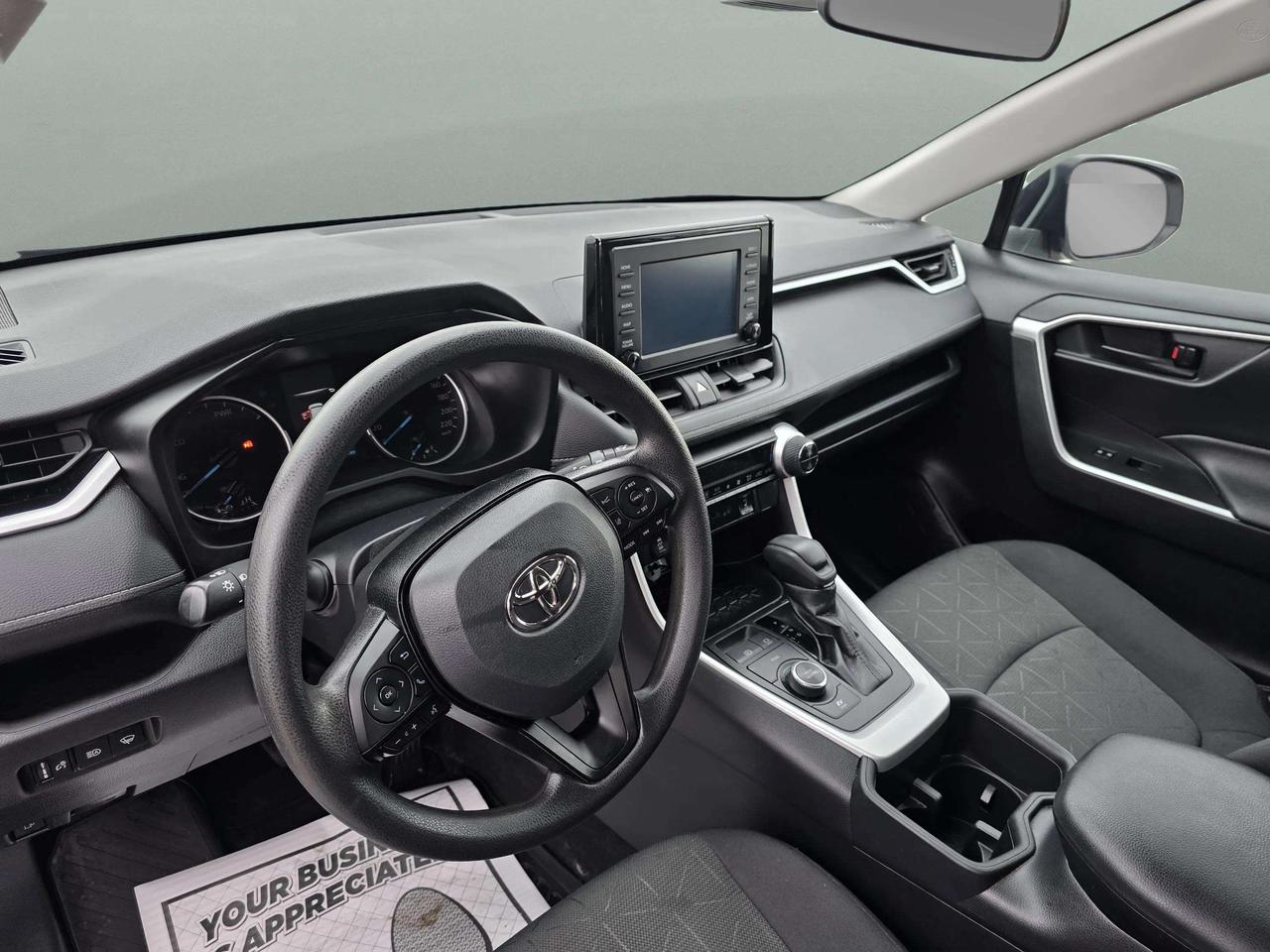 2022 Toyota RAV4 Hybrid LE AWD Photo