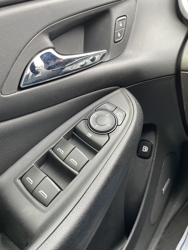 2017 Chevrolet Volt Premier Photo