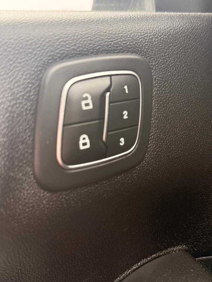 1776541996346