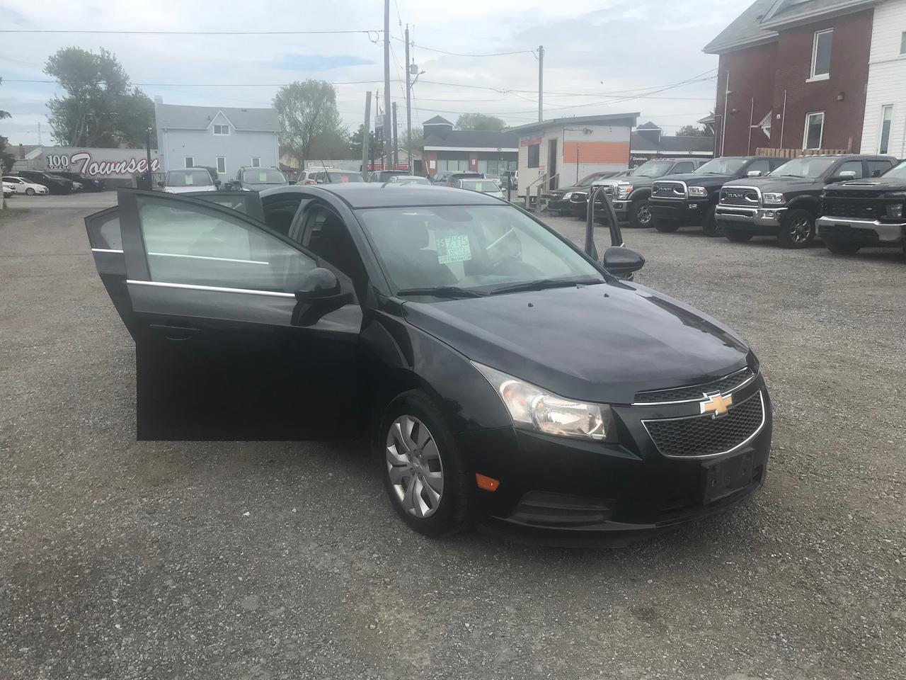 Used 2014 Chevrolet Cruze LT for sale in Oshawa, ON
