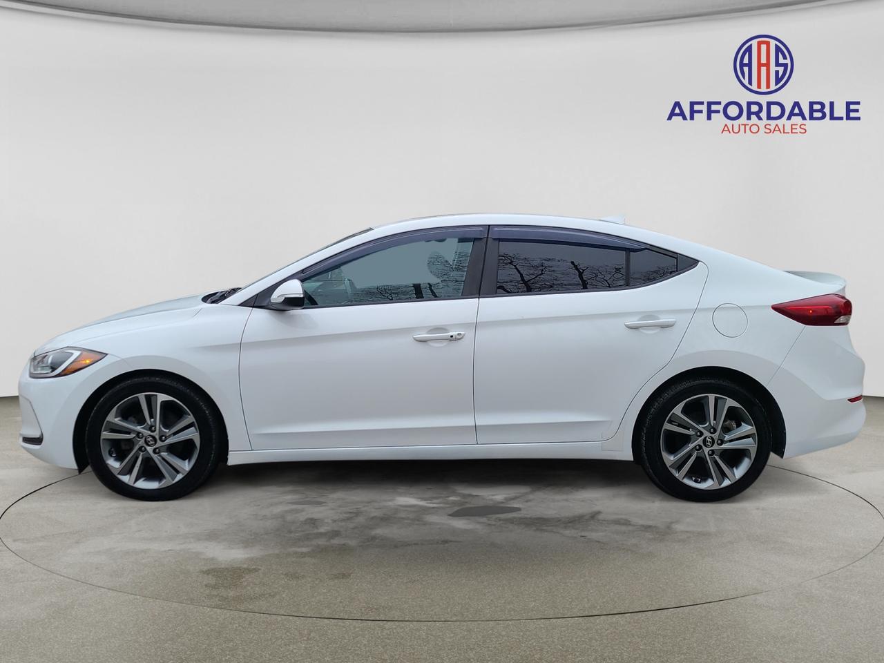 2018 Hyundai Elantra GLS Photo