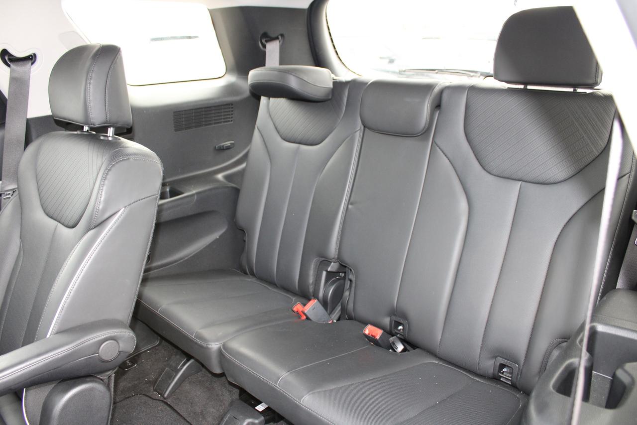 2025 Hyundai PALISADE Urban 7-Passenger AWD Photo