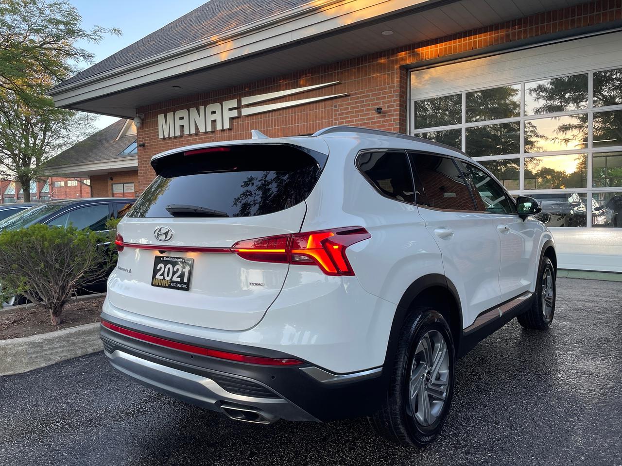 2021 Hyundai Santa Fe Preferred Trend AWD Leather Panoramic Roof CarPlay Photo