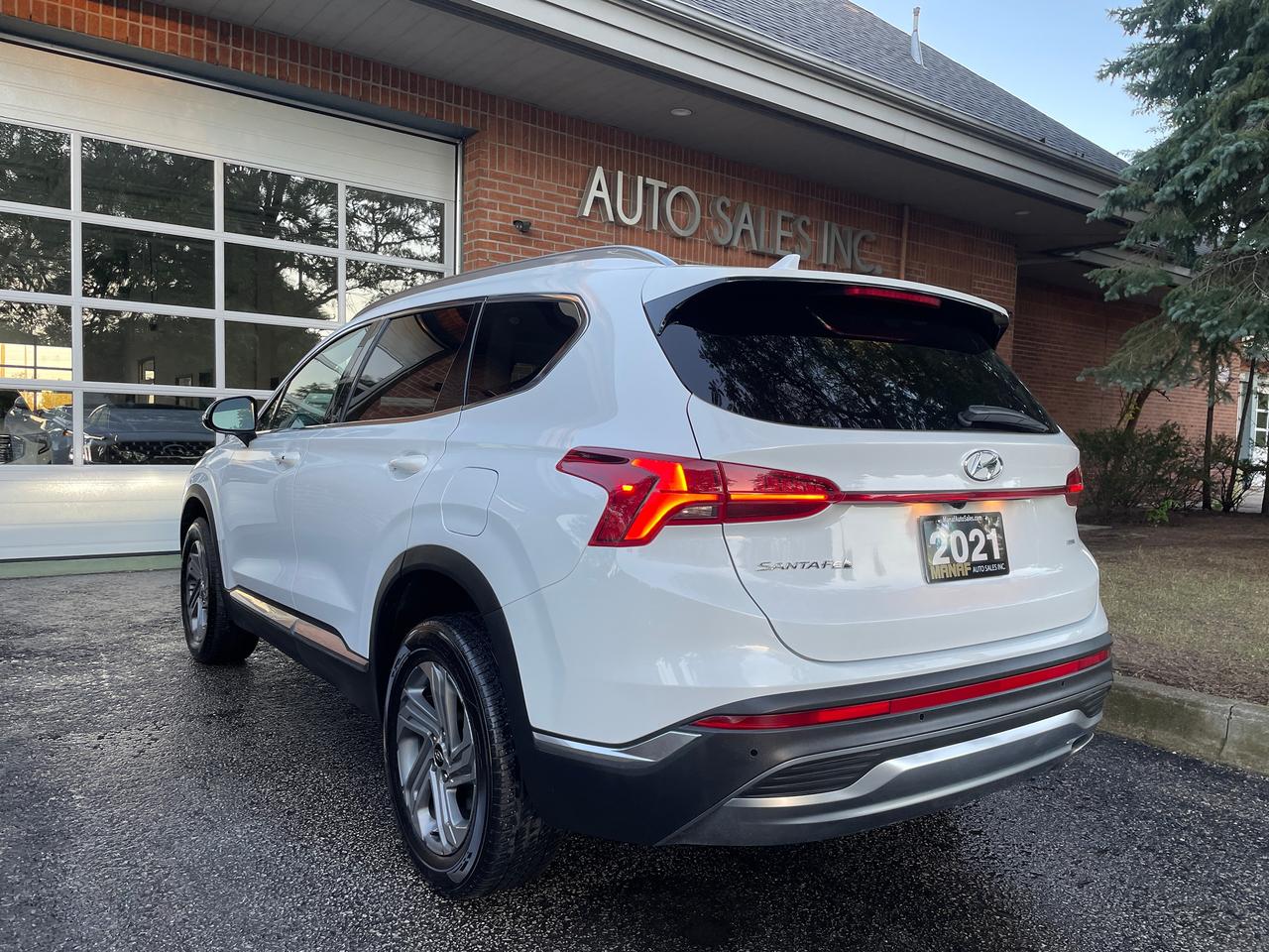2021 Hyundai Santa Fe Preferred Trend AWD Leather Panoramic Roof CarPlay Photo