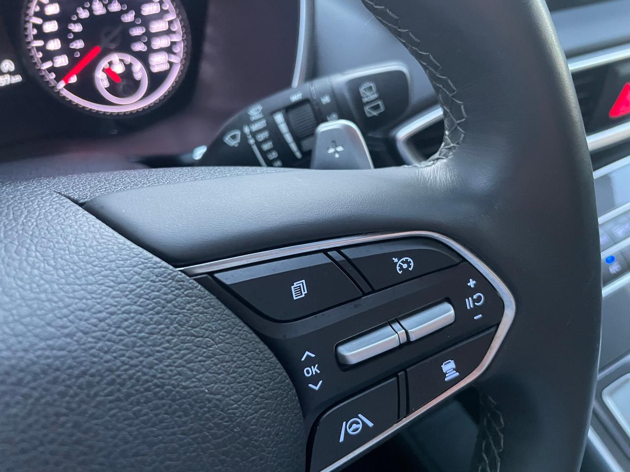 2021 Hyundai Santa Fe Preferred Trend AWD Leather Panoramic Roof CarPlay Photo