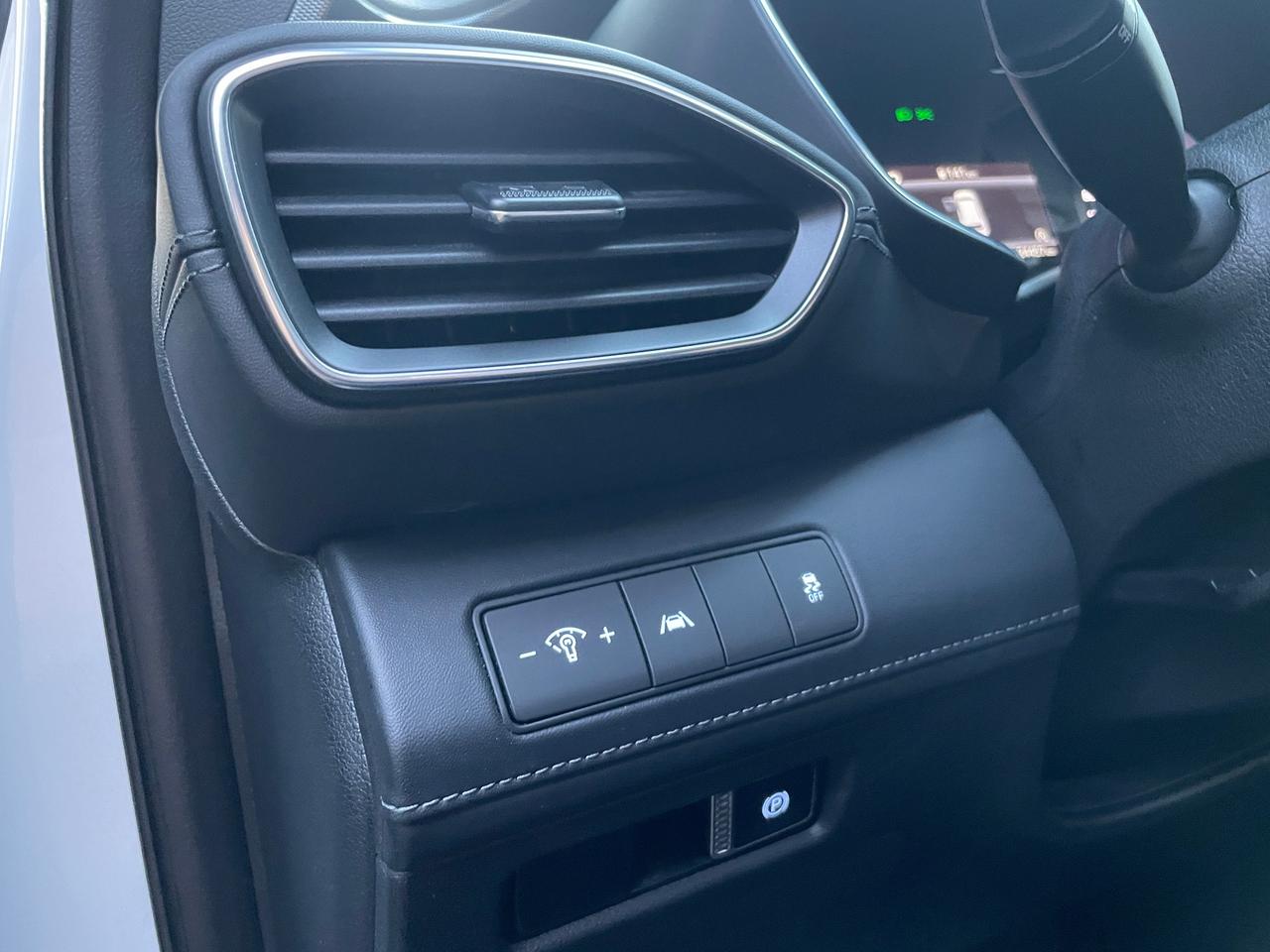 2021 Hyundai Santa Fe Preferred Trend AWD Leather Panoramic Roof CarPlay Photo