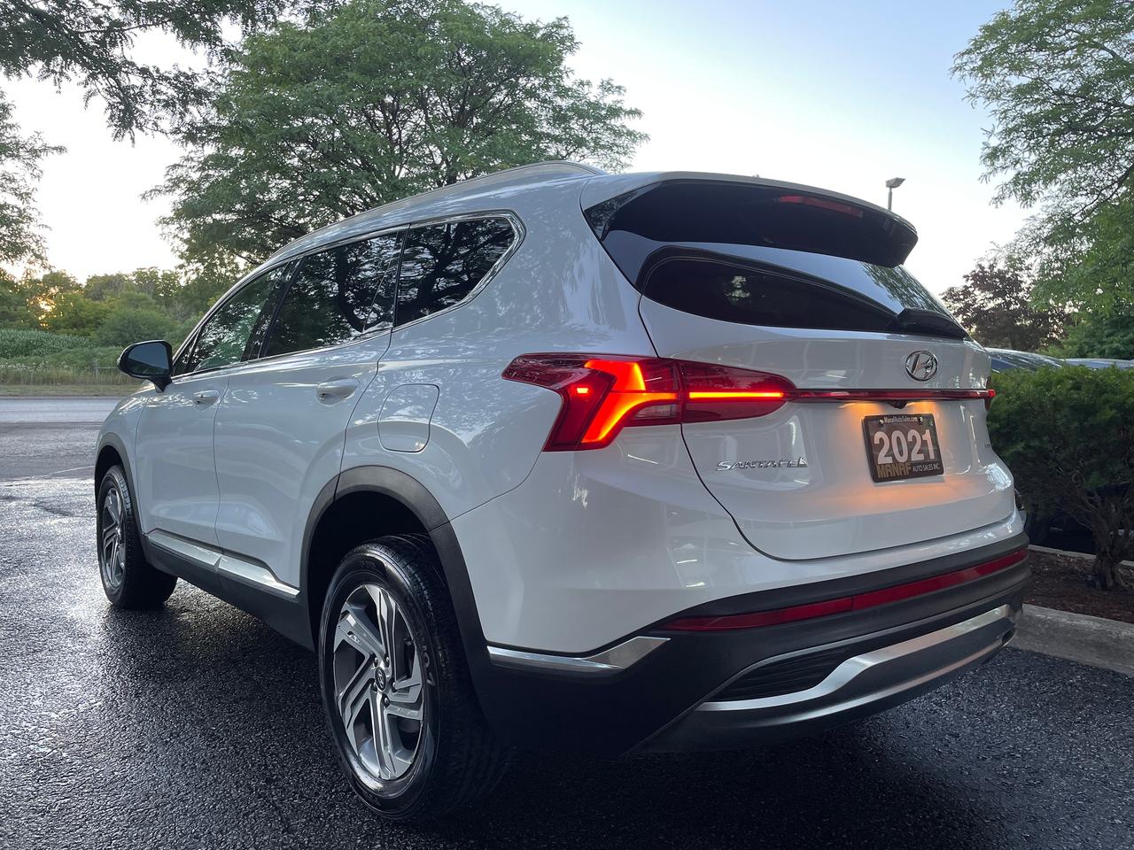 2021 Hyundai Santa Fe Preferred Trend AWD Leather Panoramic Roof CarPlay Photo
