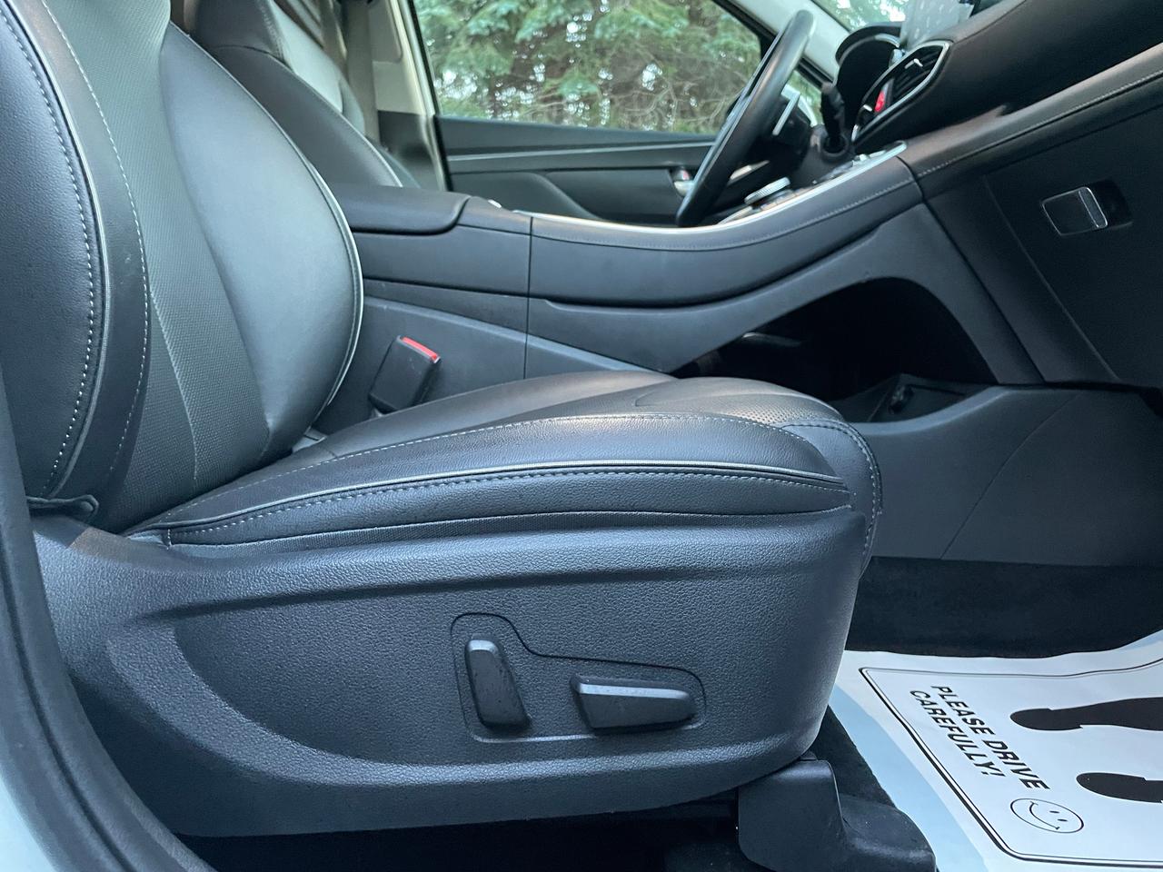 2021 Hyundai Santa Fe Preferred Trend AWD Leather Panoramic Roof CarPlay Photo