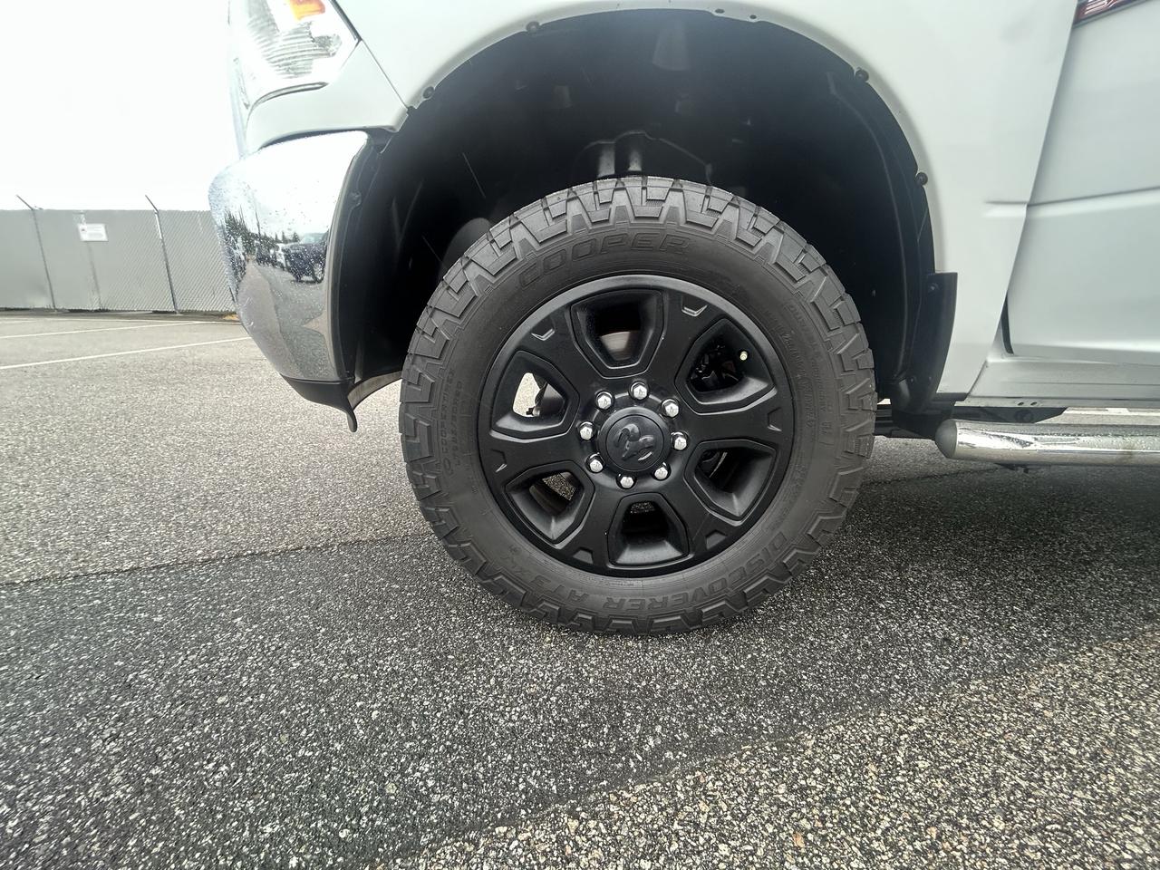 2014 RAM 3500 ST Photo