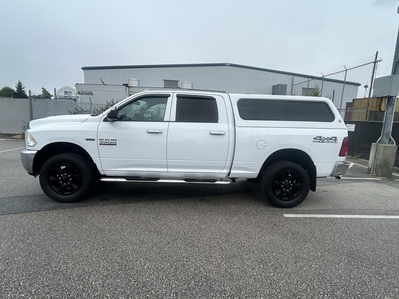 2014 RAM 3500 ST Photo