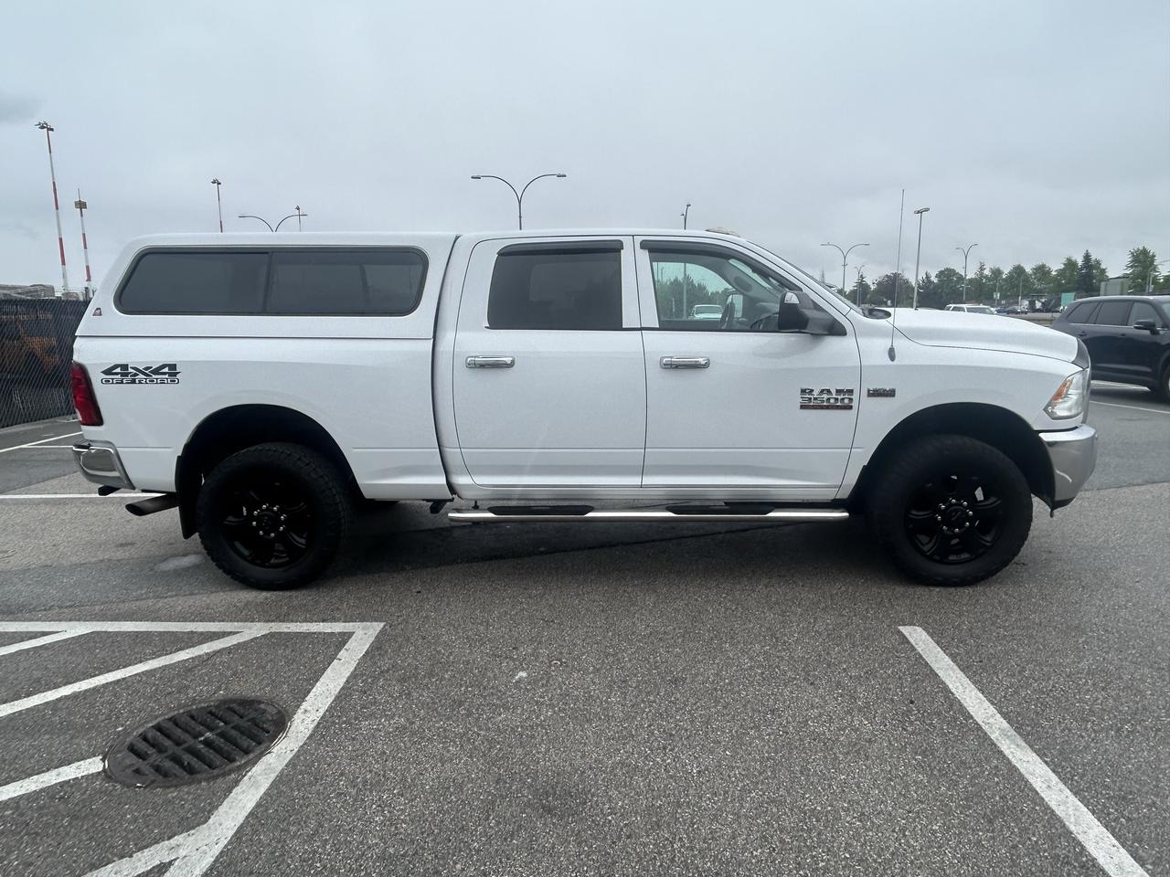 2014 RAM 3500 ST - Photo #5
