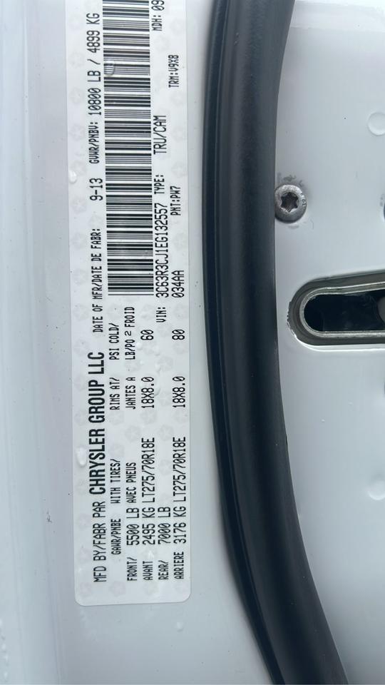 2014 RAM 3500 ST - Photo #18