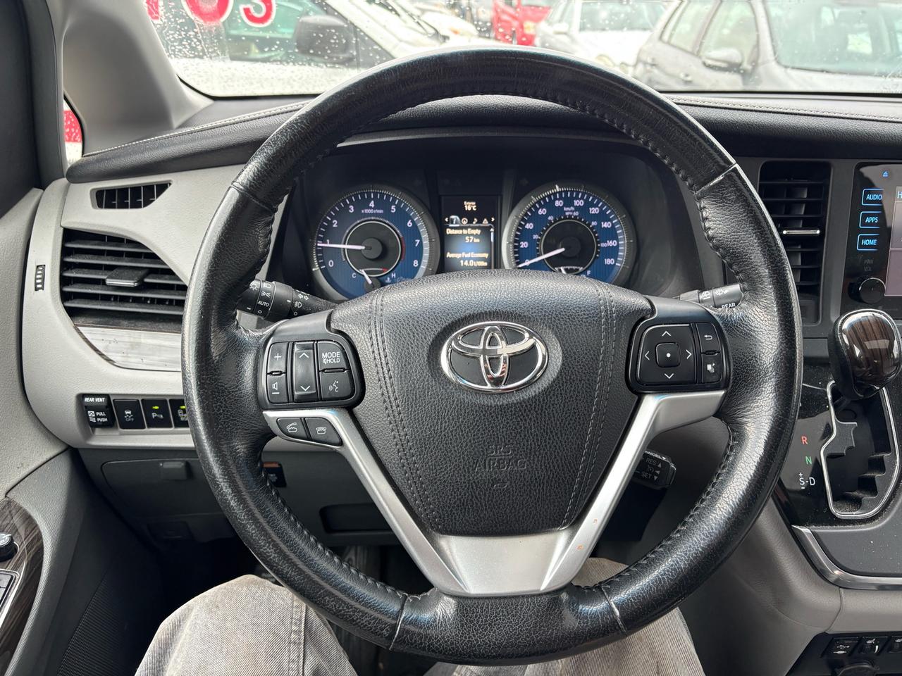 2016 Toyota Sienna 5DR XLE 7-PASS AWD Photo