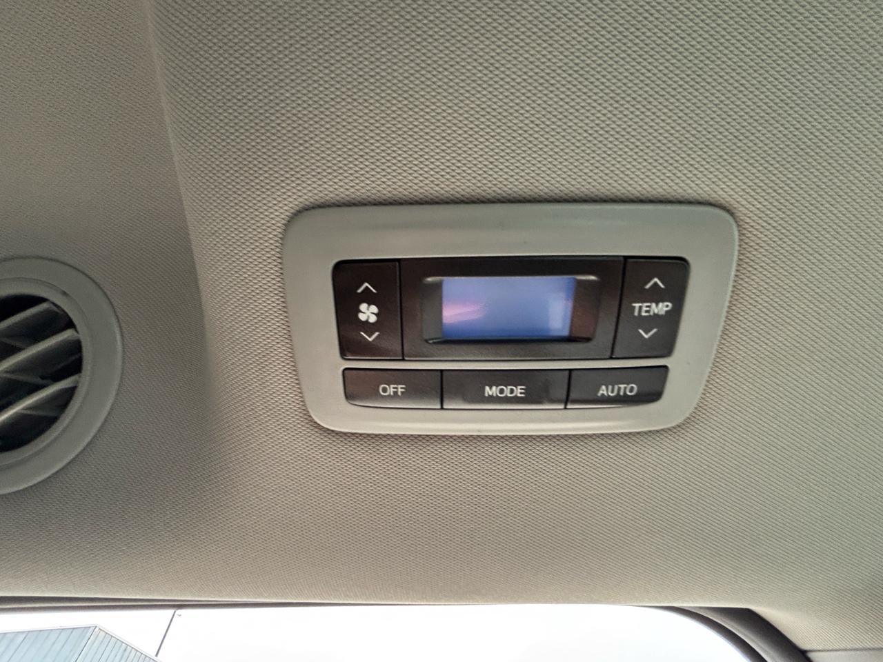 2016 Toyota Sienna 5DR XLE 7-PASS AWD Photo