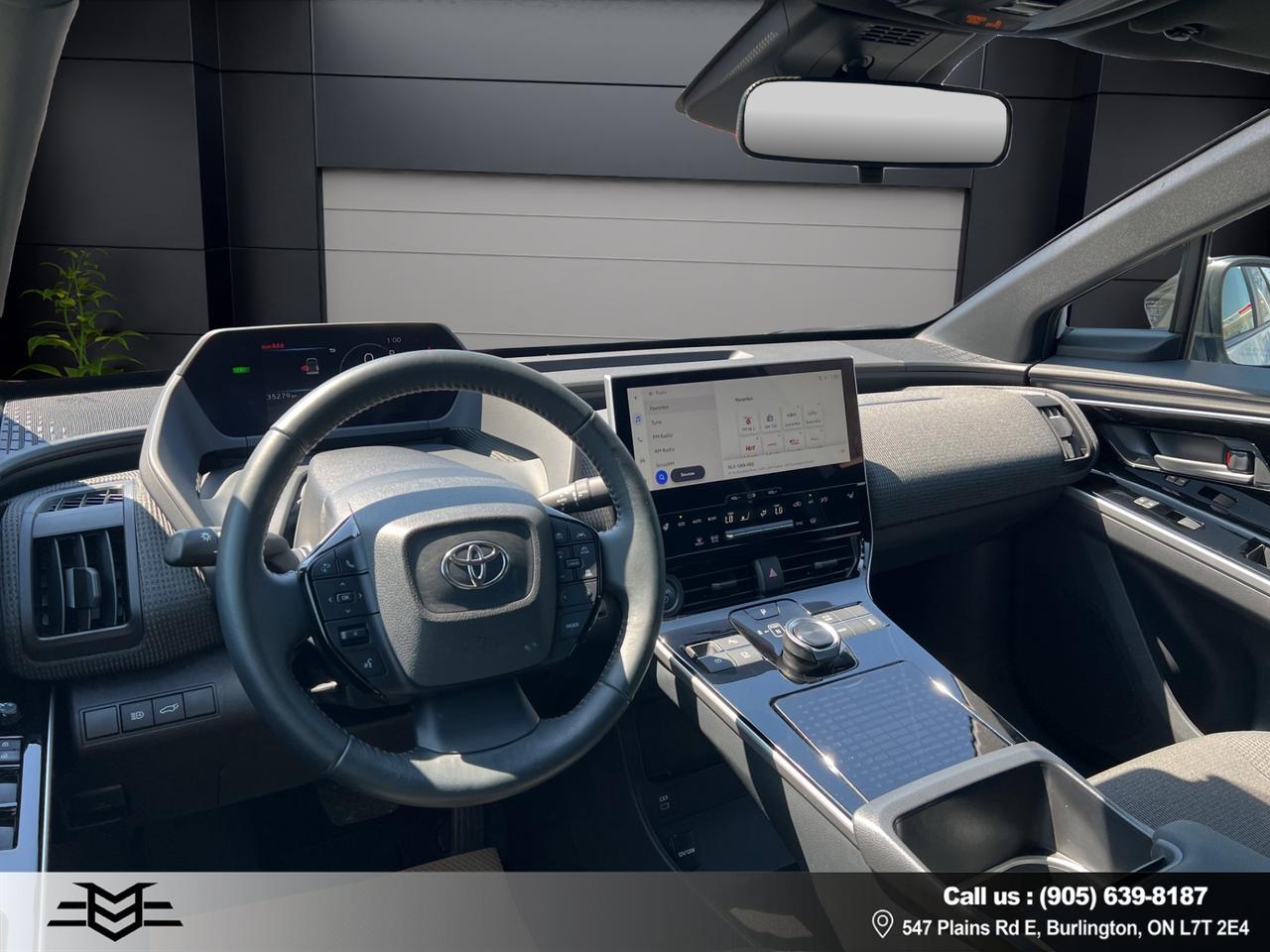 2024 Toyota bZ4X BZ4X - LE - ELECTRIC - LOW KMS - 35,000KMS !!! Photo