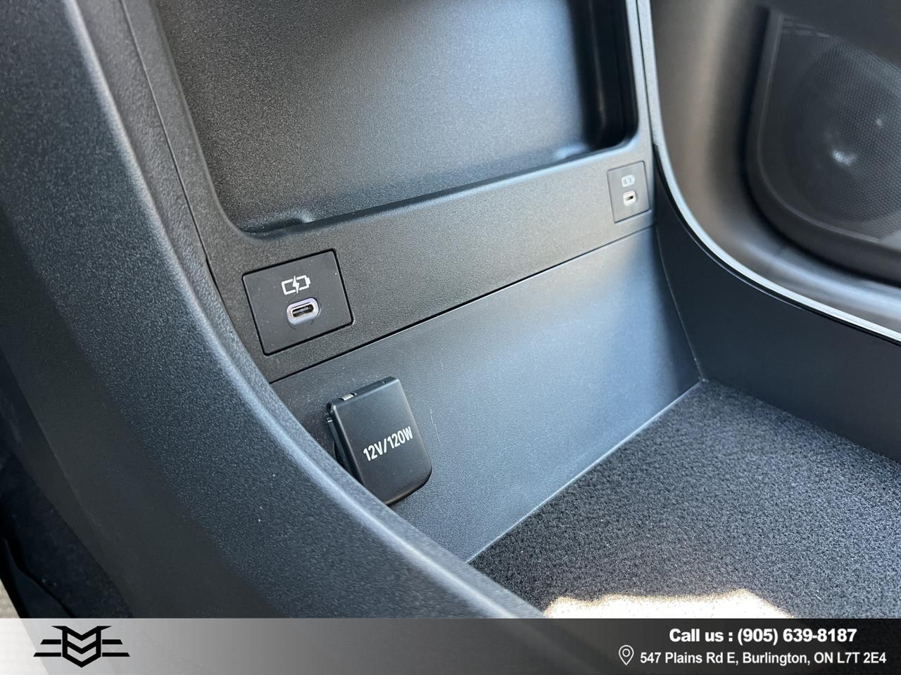 2024 Toyota bZ4X BZ4X - LE - ELECTRIC - LOW KMS - 35,000KMS !!! Photo