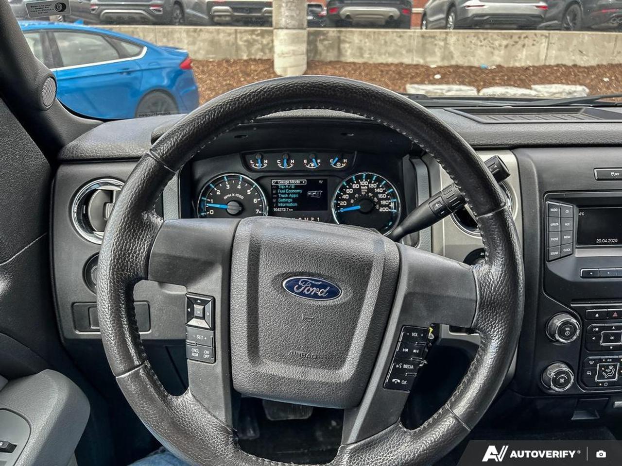 2014 Ford F-150 XLT CREW CAB 4X4 EXCELLENT CONDITION CERTIFIED Photo