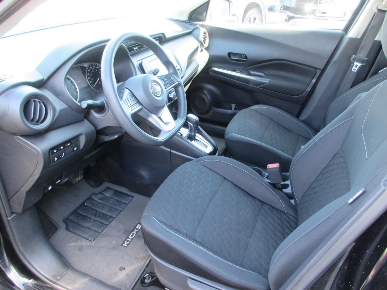 2021 Nissan Kicks S Photo