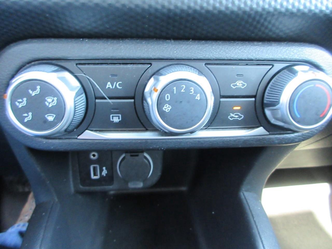 2021 Nissan Kicks S Photo