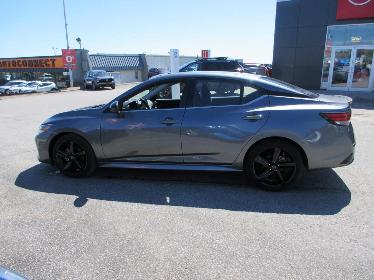 2025 Nissan Sentra SR Photo