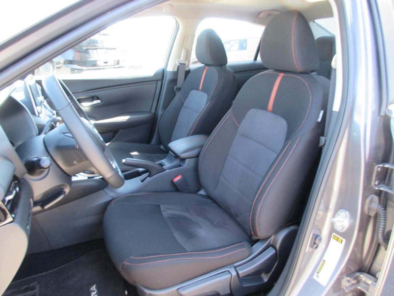 2025 Nissan Sentra SR Photo