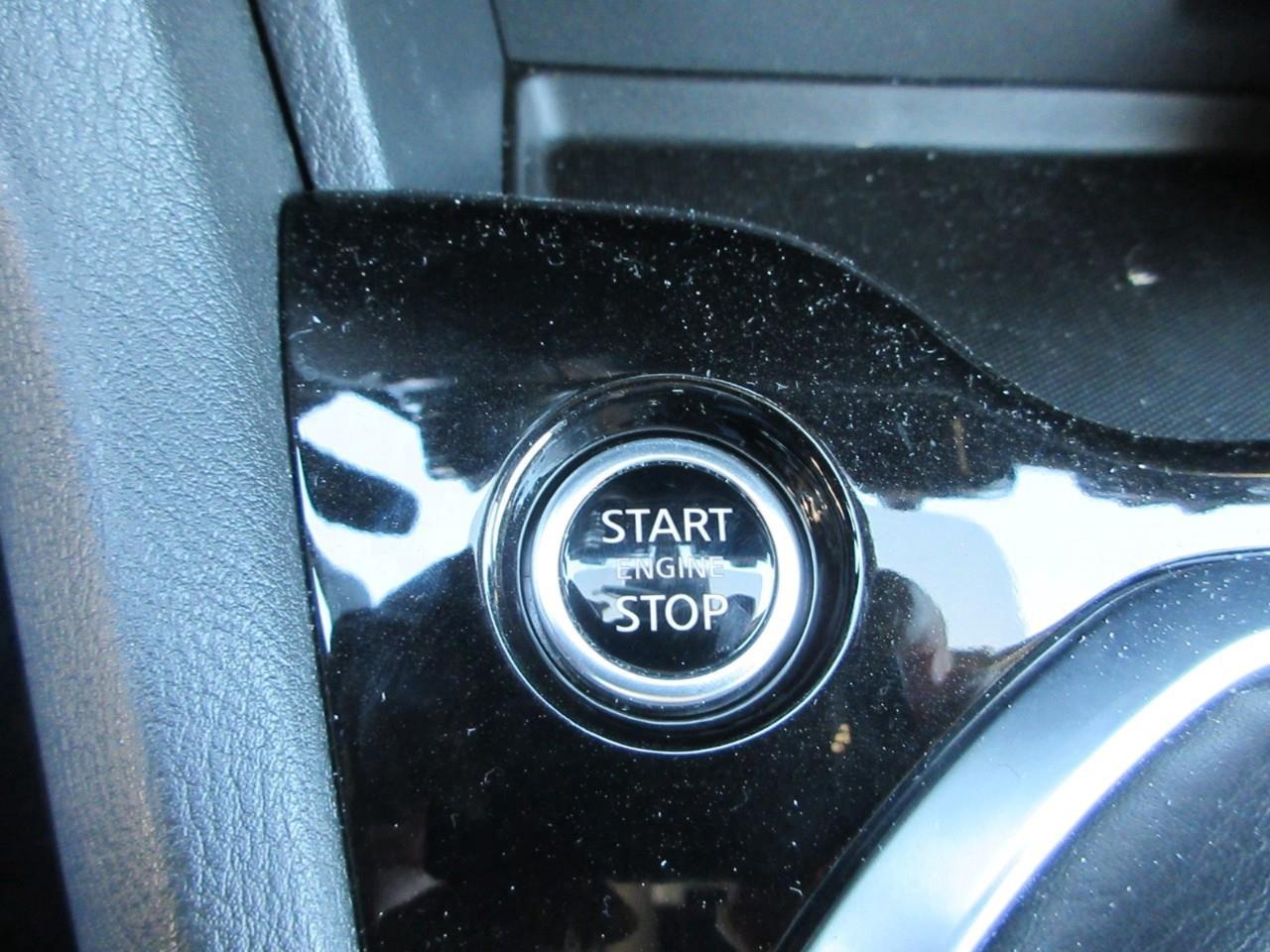 2025 Nissan Sentra SR Photo