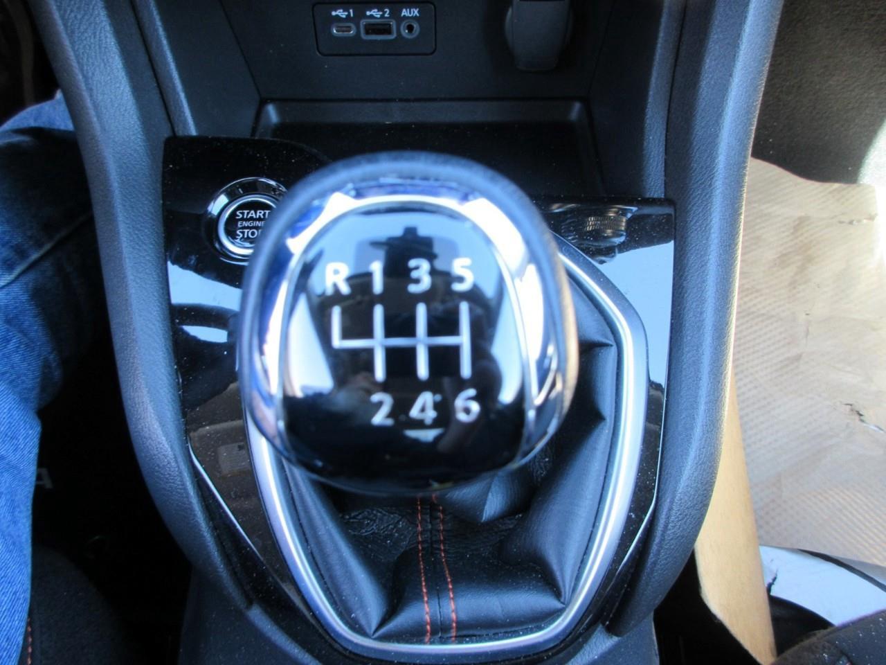 2025 Nissan Sentra SR Photo