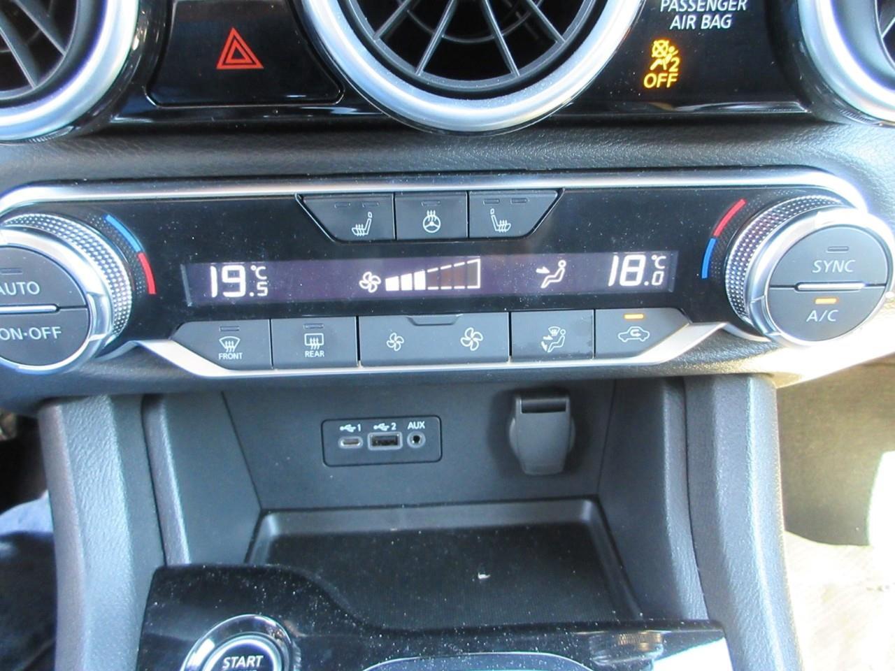 2025 Nissan Sentra SR Photo