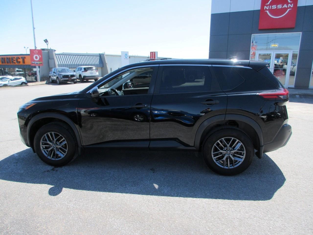 2023 Nissan Rogue S Photo