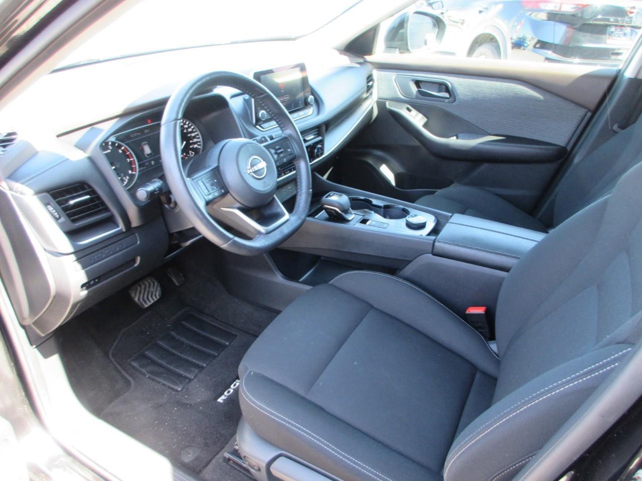 2023 Nissan Rogue S Photo