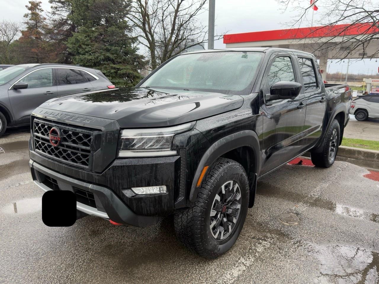 2023 Nissan Frontier PRO-4X 1 OWNER|NO ACCIDENTS|SUPER BLACK|CHARCOAL/LAVA RED CLOTH SEAT TRIM| Photo