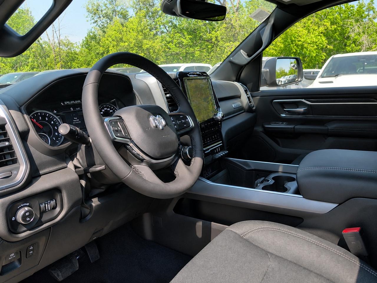 2026 RAM 1500 BIG HORN | Level 2 | HEMI | Pano Roof | NIght Pkg Photo