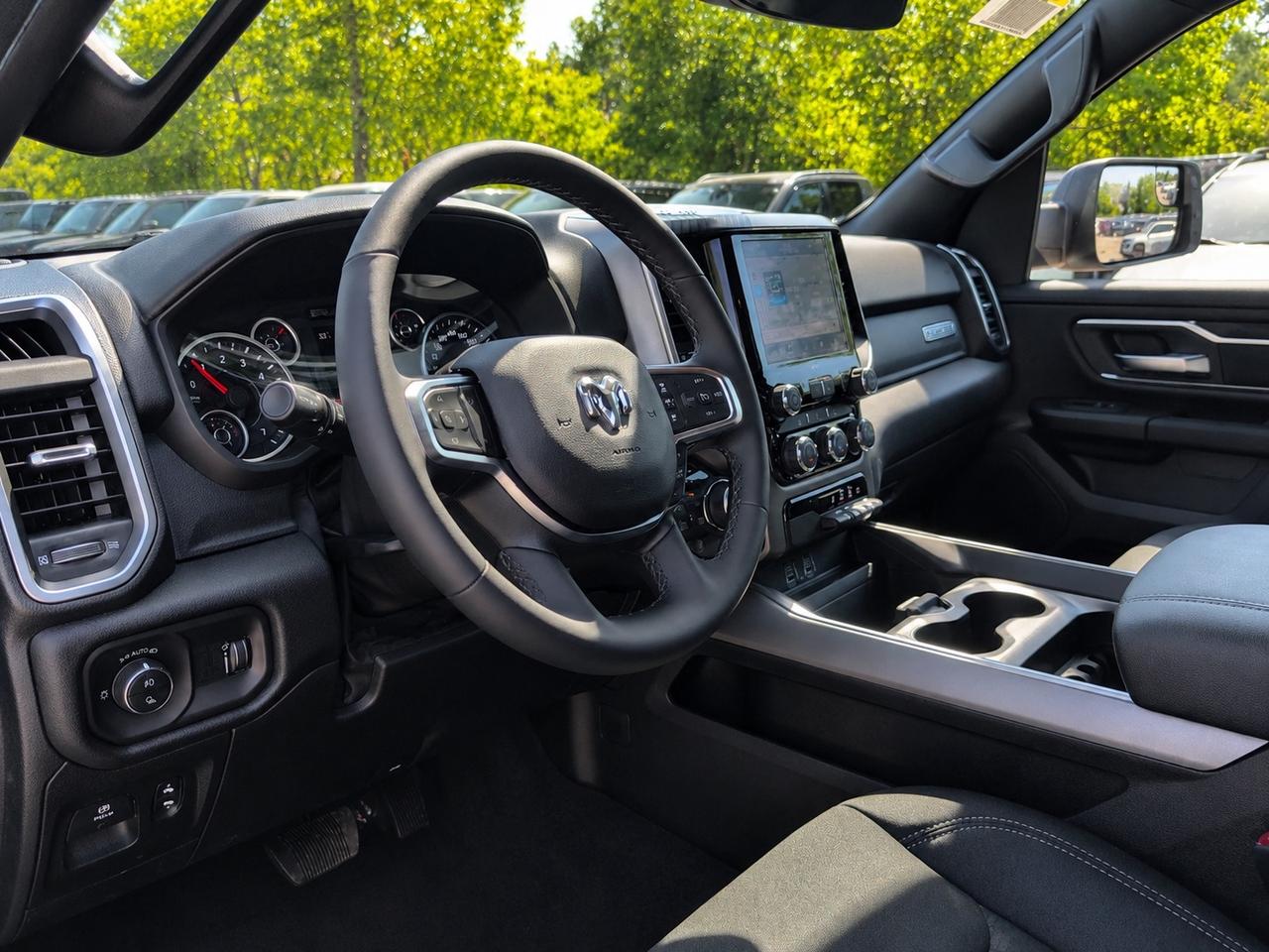 2026 RAM 1500 BIG HORN | Night Edition | HEMI | Level 1 | 3.92 Photo