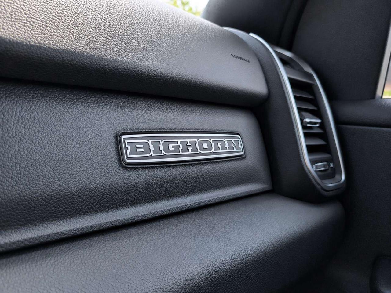 2026 RAM 1500 BIG HORN | Night Edition | HEMI | Level 1 | 3.92 Photo